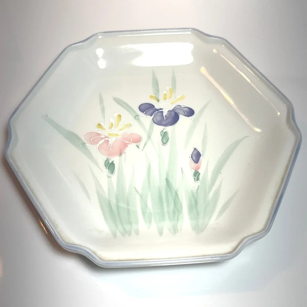 Octagon Shaped Ceramic Plate Iris Flower Design Pastel Colors‎ Blue Rim